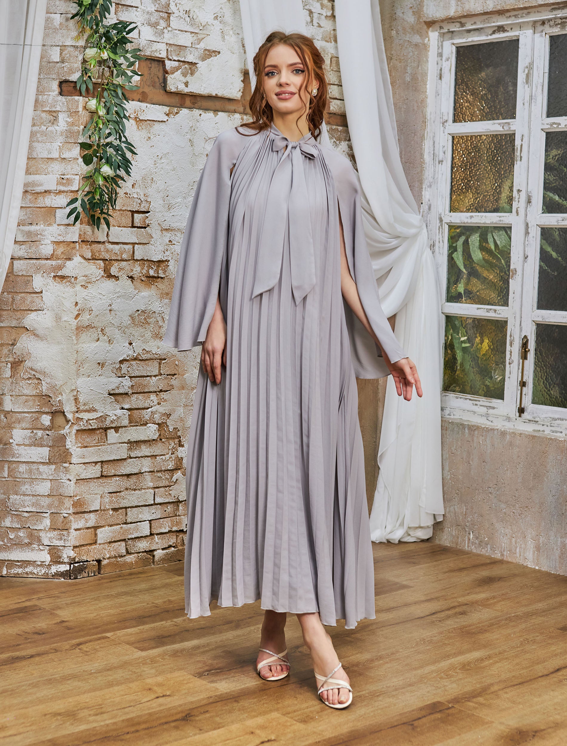 فستان روزان رمادي