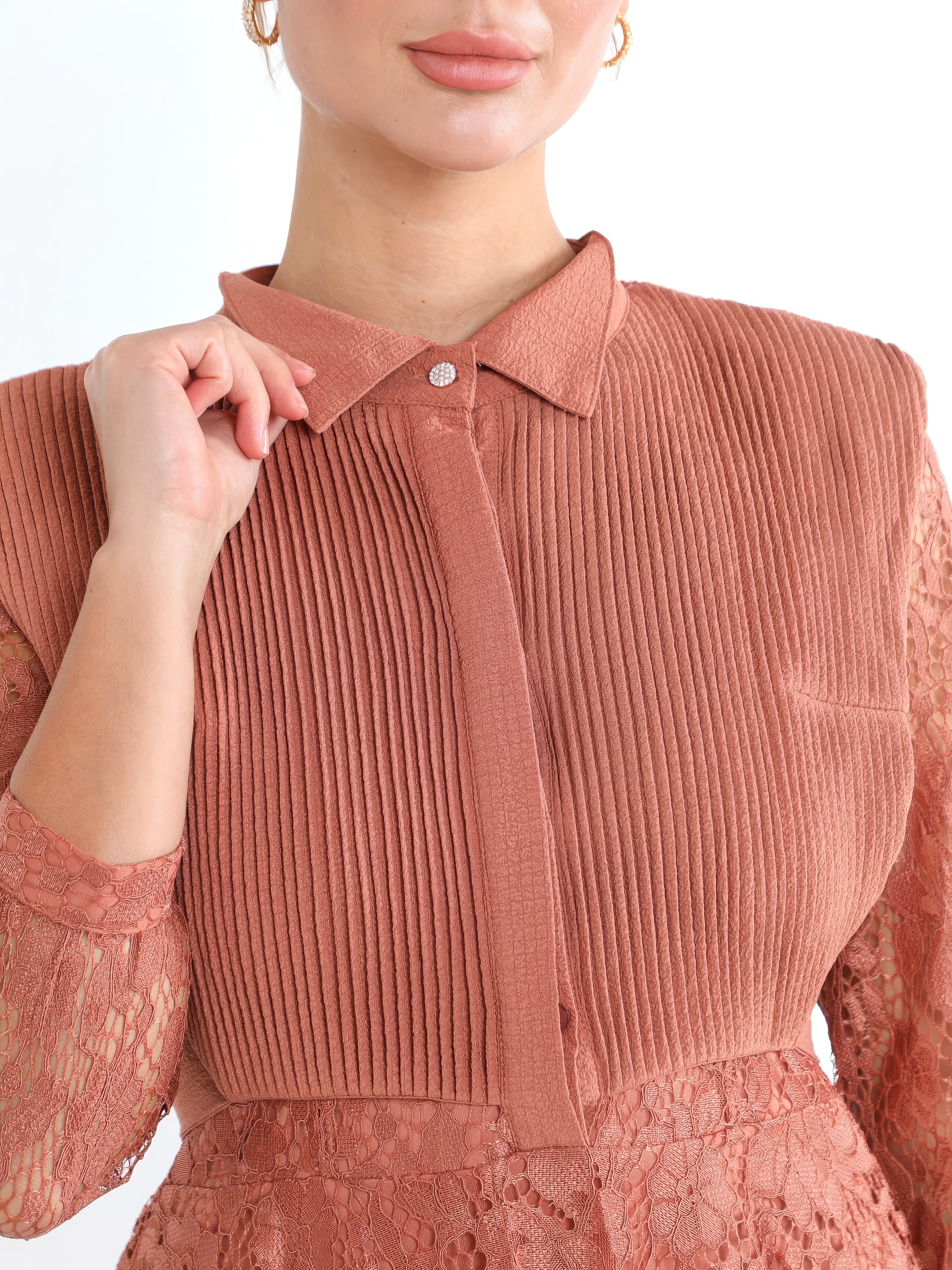 فستان نسائي