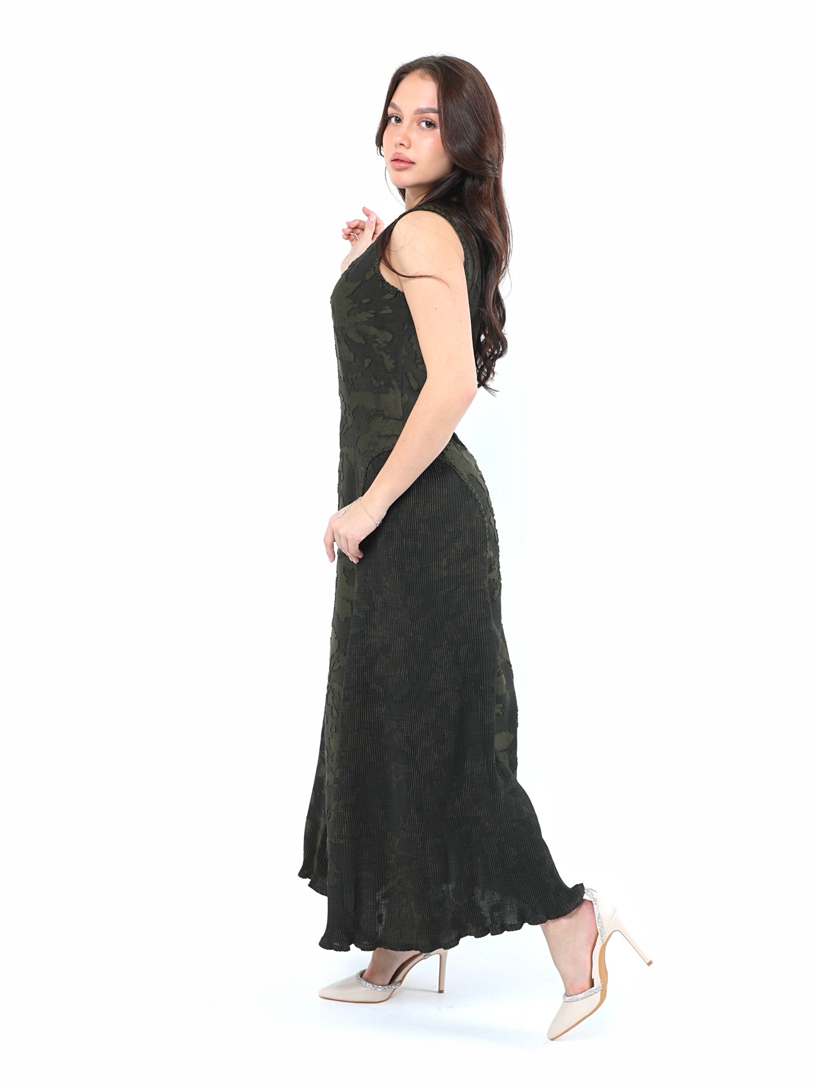 فستان نسائي