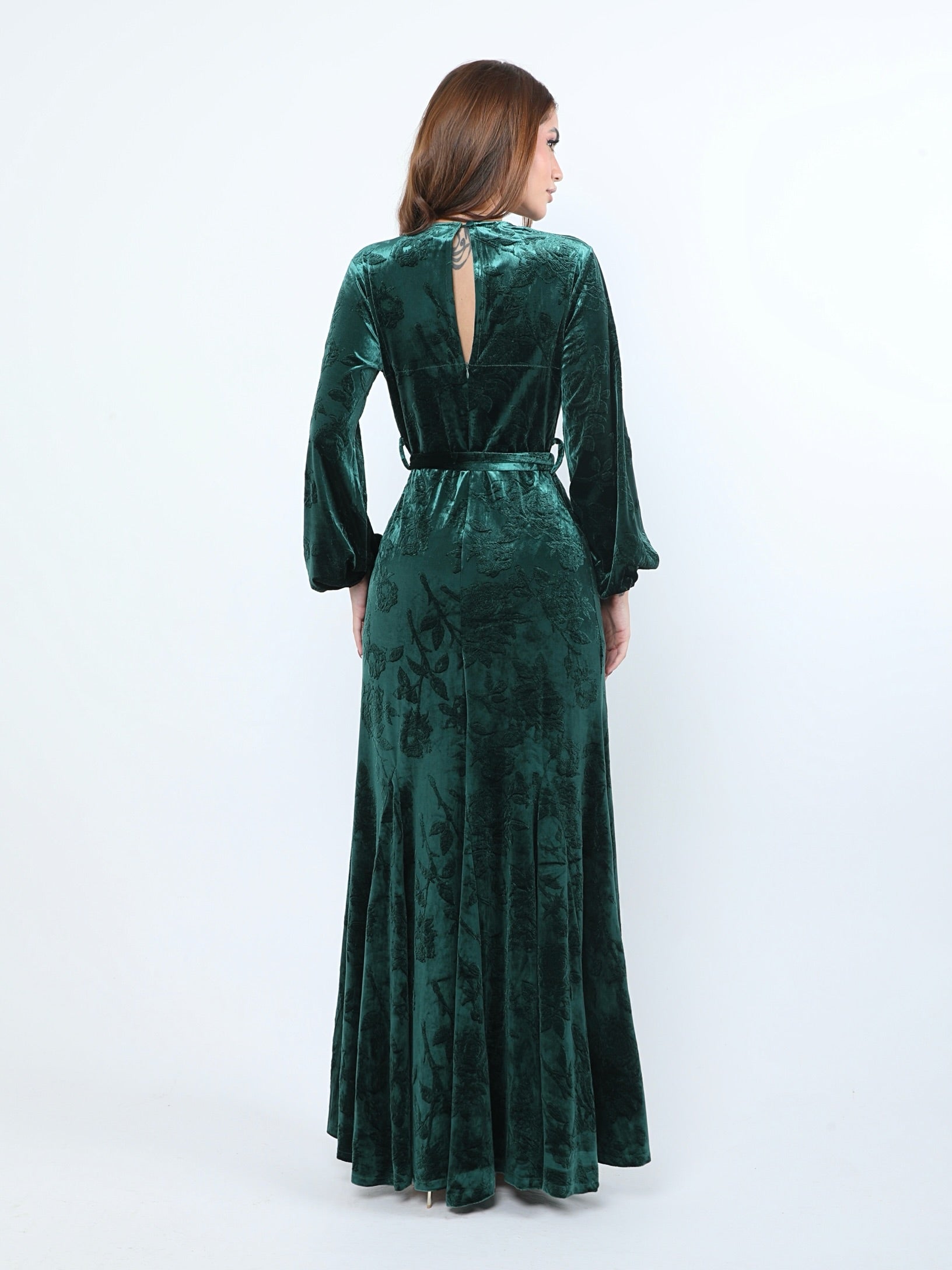 فستان نسائي