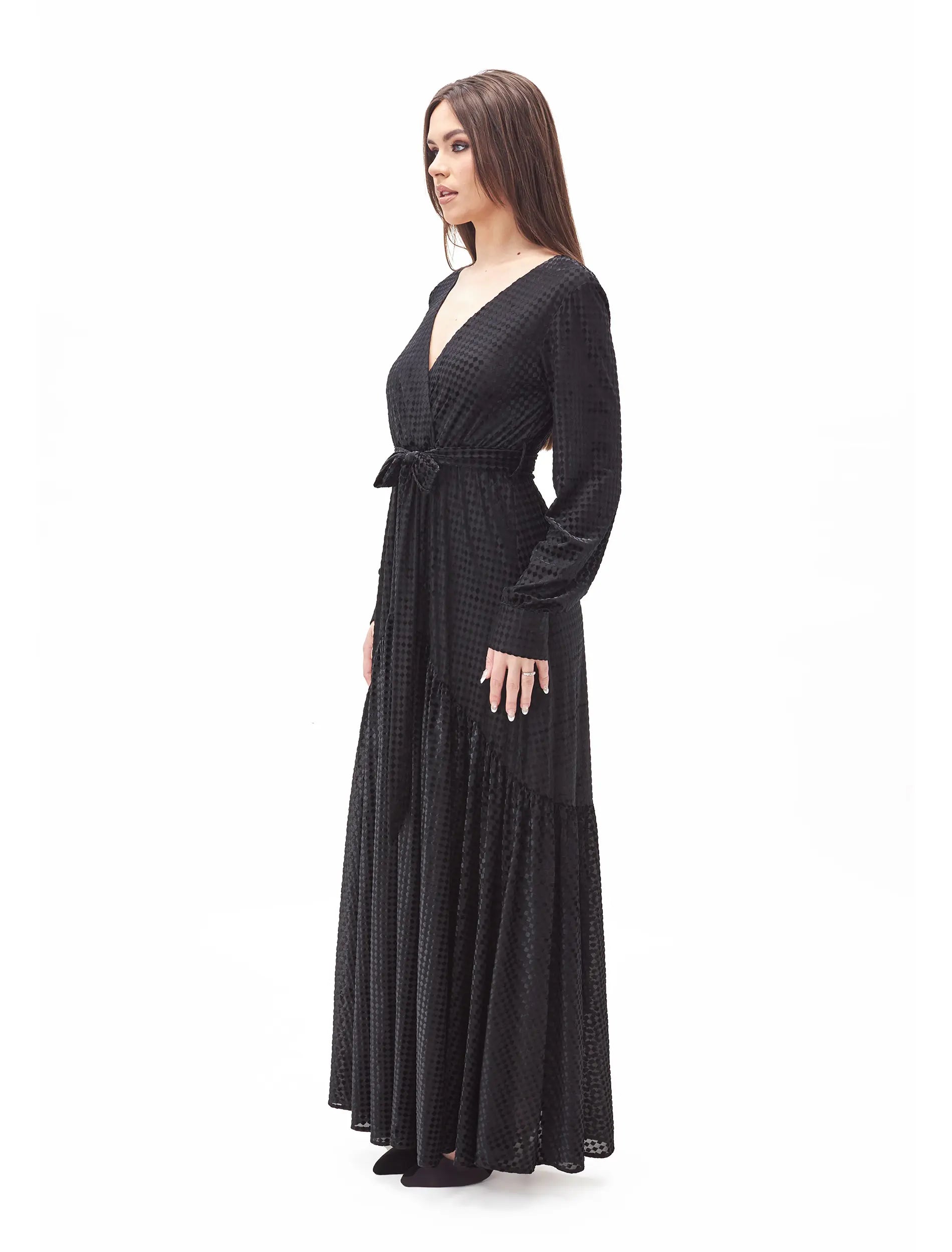 110147-black-4