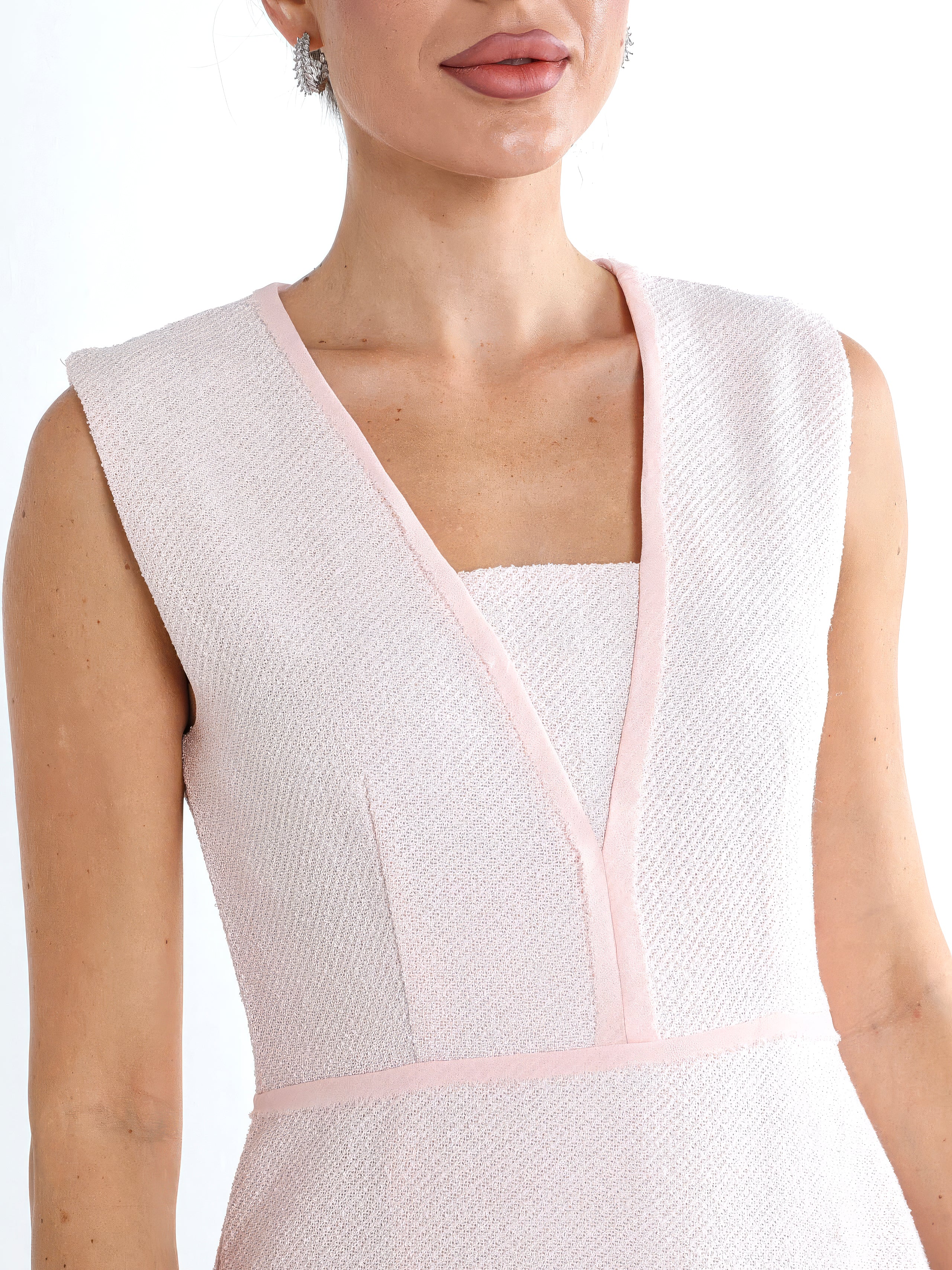 فستان نسائي