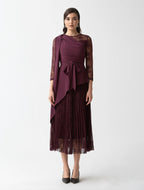 فستان نسائي