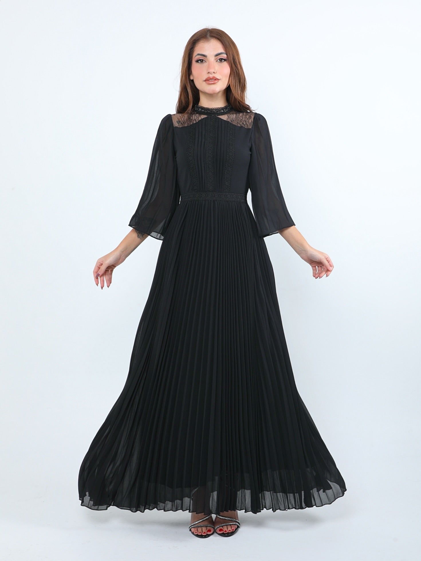 فستان نسائي