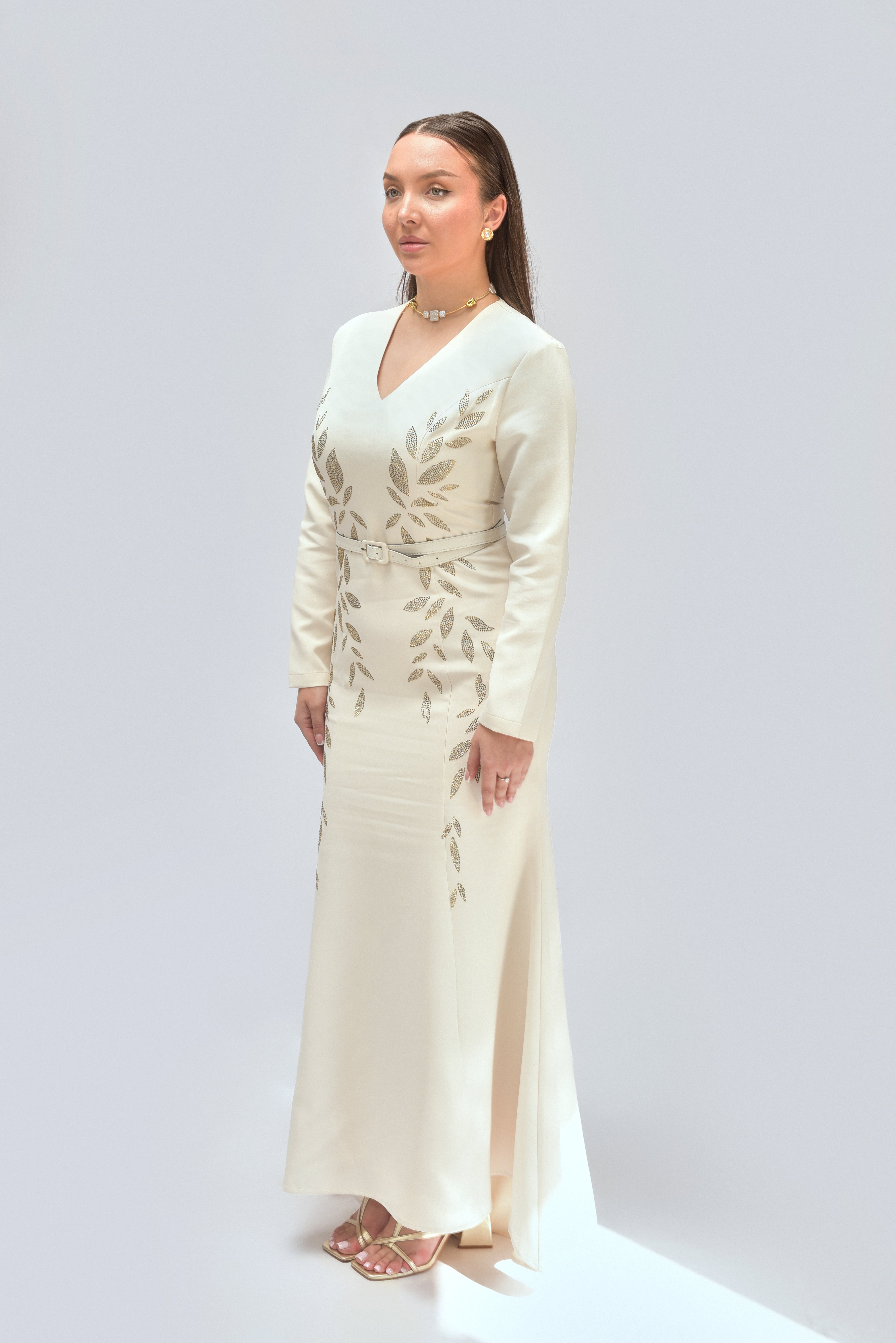 فستان نسائي