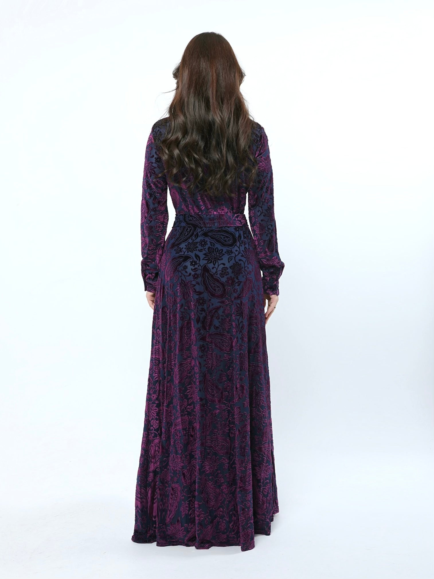 فستان نسائي