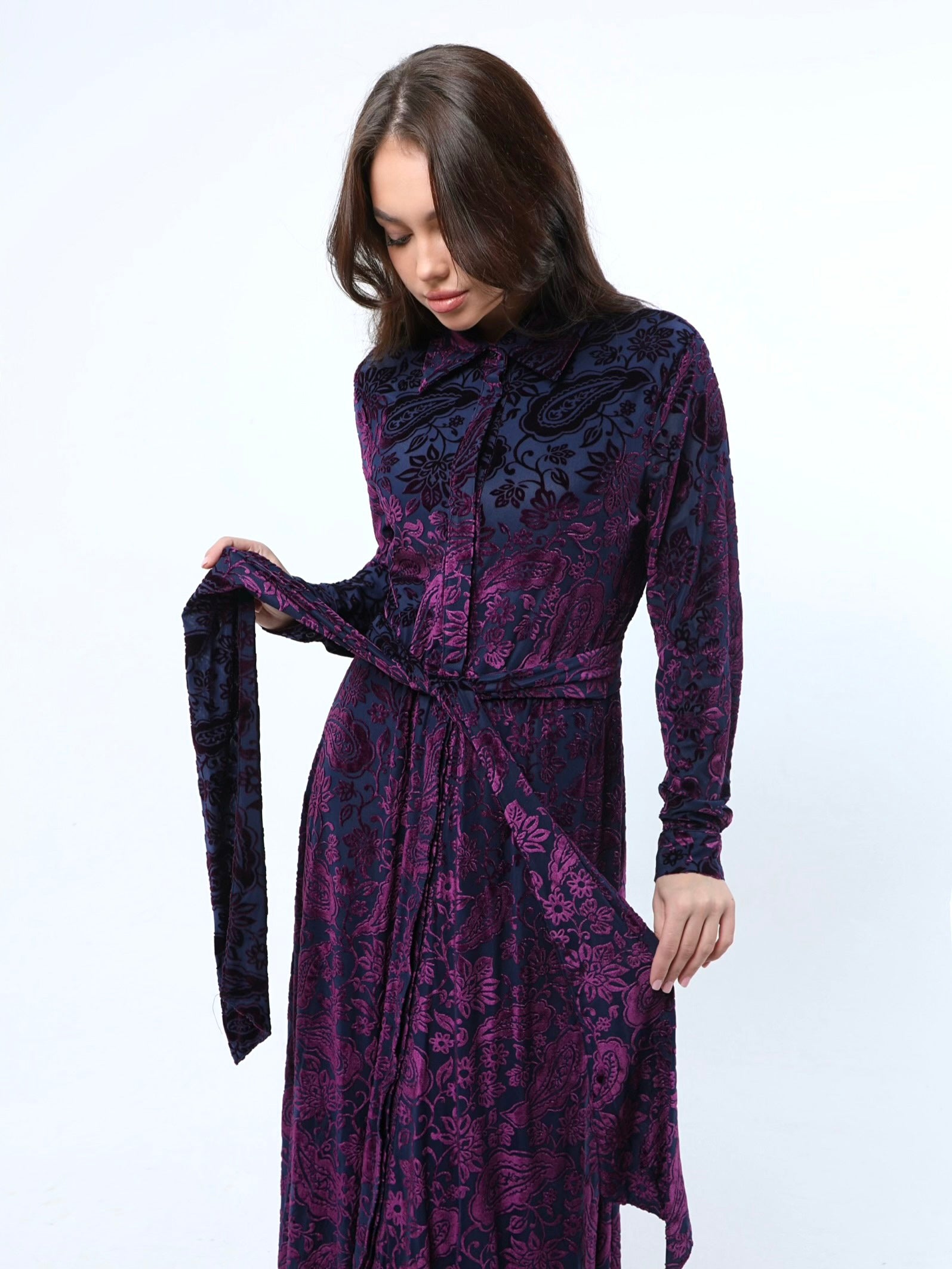 فستان نسائي