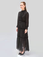 فستان نسائي