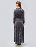 فستان نسائي