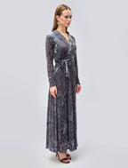 فستان نسائي