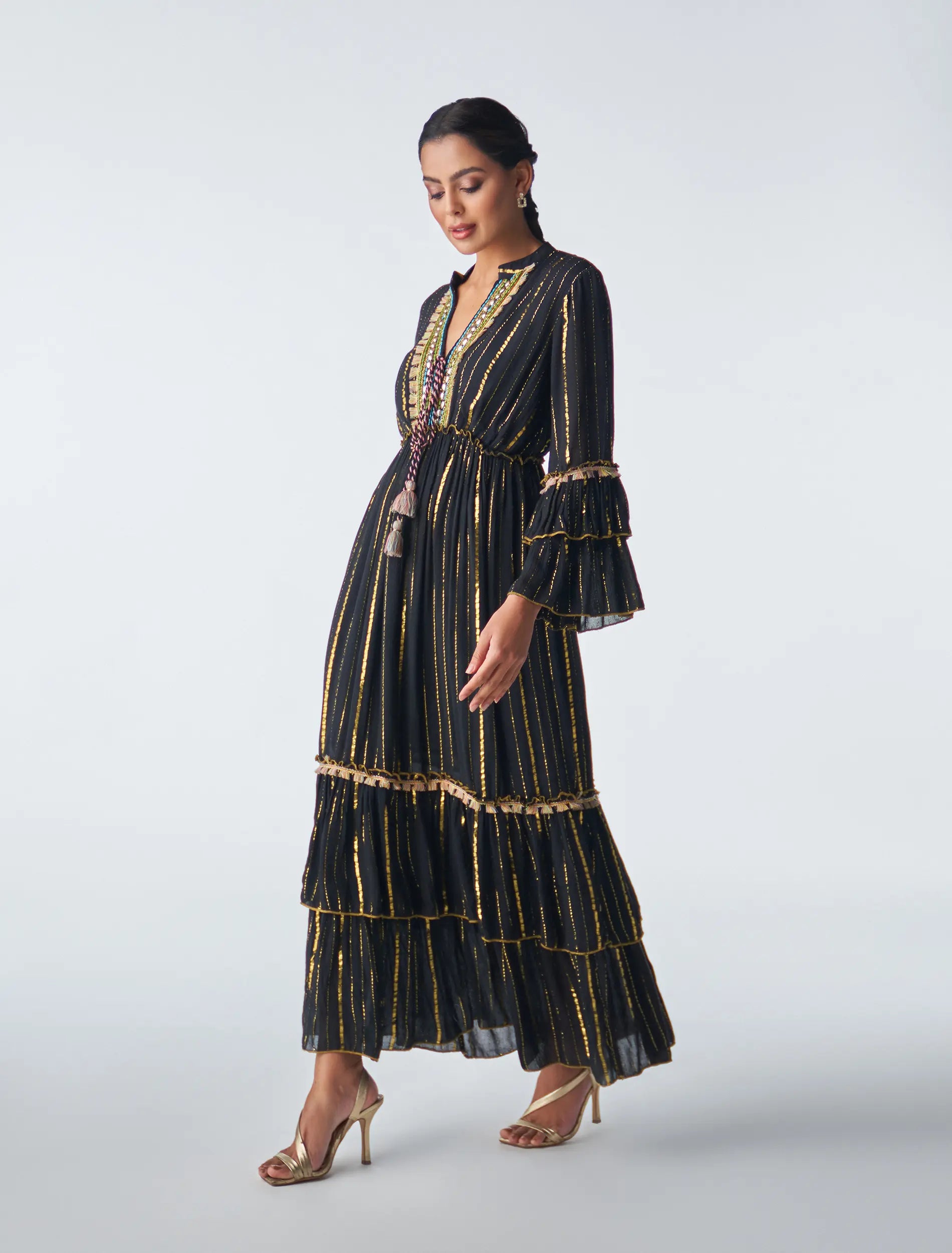 w12-black-3